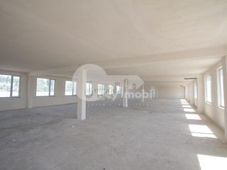 Oficii, str. Uzinelor,  800 mp. 1400 € ! foto 4