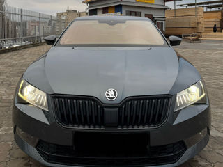 Skoda Superb foto 3