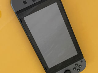 Nintendo switch. новый + игры foto 3