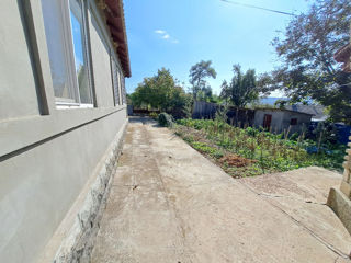Vînd casă în centrul satului Bahmut!!! foto 3