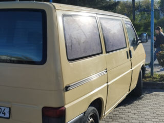 Volkswagen T4 foto 2