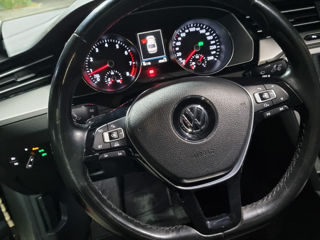 Volkswagen Passat foto 4