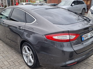 Ford Mondeo foto 4