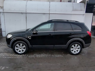 Chevrolet Captiva foto 2