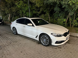 BMW 5 Series foto 1