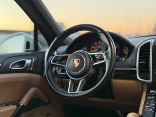 Porsche Cayenne foto 8