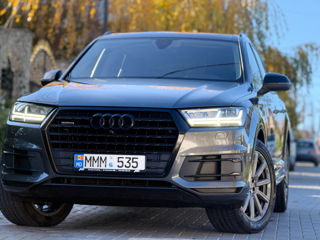 Audi Q7 foto 1