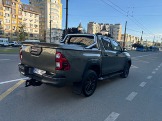 Toyota Hilux foto 4