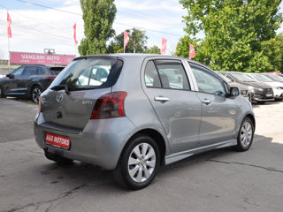 Toyota Yaris foto 5