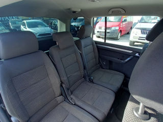 Volkswagen Touran foto 8