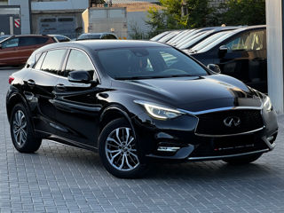 Infiniti Q30 foto 5