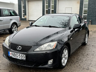 Lexus IS Series