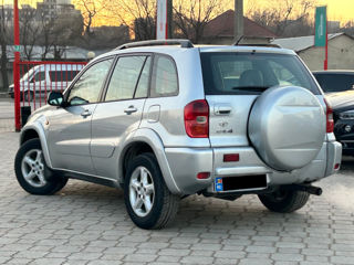 Toyota Rav 4 foto 3