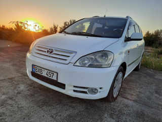 Toyota Avensis Verso