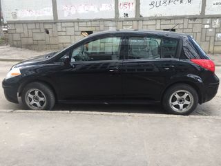 Nissan Versa foto 1