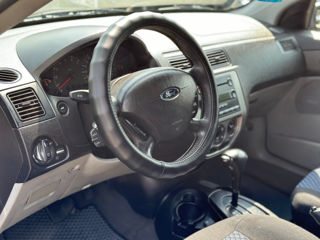 Ford Focus foto 9