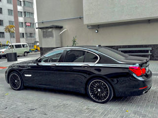 BMW 7 Series foto 6