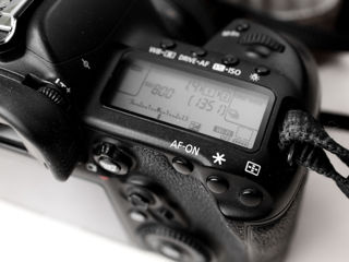 5d mark iv BODY foto 3