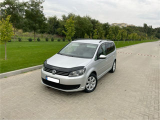 Volkswagen Touran foto 5