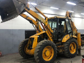 Buldoexcavator JCB 4CX