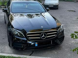 Mercedes E-Class foto 2