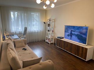 Ap. 2 cam., 43 м², 1/5 et.