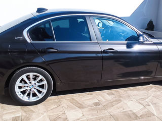 BMW 3 Series foto 7