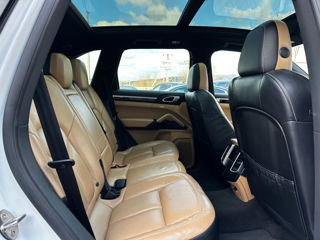 Porsche Cayenne foto 16