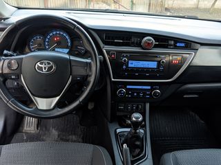 Toyota Auris foto 6