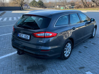 Ford Mondeo foto 6