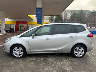 Opel Zafira foto 2