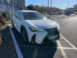 Lexus UX foto 8