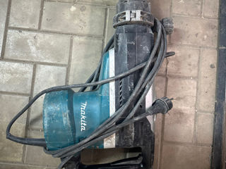 Перфоратор makita hr5212c