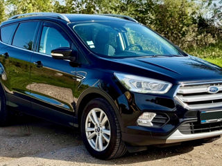 Ford Kuga foto 2