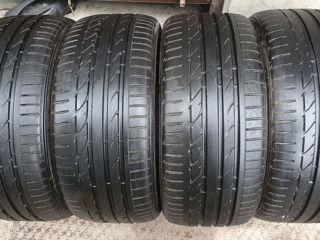 235/40/ R19- Bridgestone.