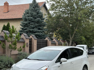 Toyota Prius + foto 2