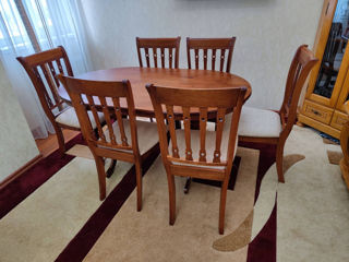 Деревянный стол с 6 роскошными стульями / Masă din lemn cu 6 scaune de lux