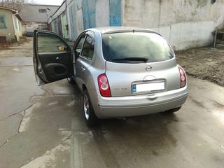 Nissan Micra foto 10