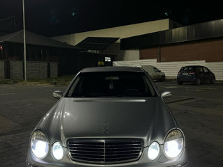 Mercedes E-Class foto 5