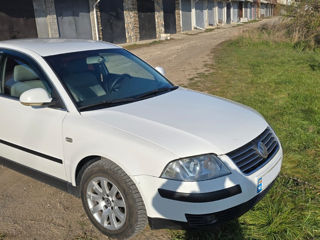 Volkswagen Passat foto 3