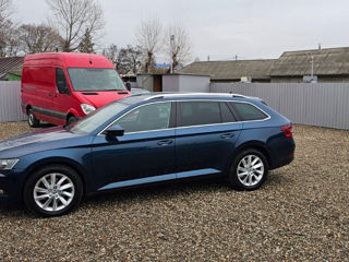 Skoda Superb foto 6