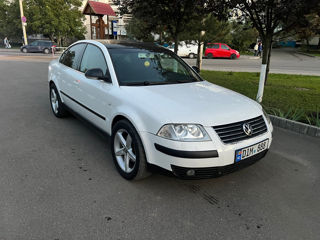 Volkswagen Passat foto 2