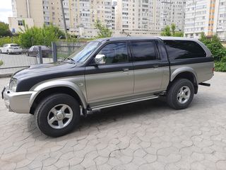 Mitsubishi L Series foto 7