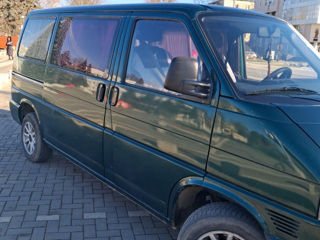 Volkswagen Transporter foto 3