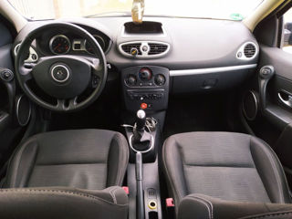 Renault Clio foto 5