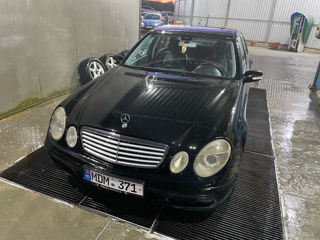 Mercedes E-Class foto 10