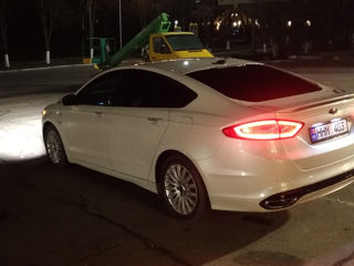 Ford Fusion foto 6