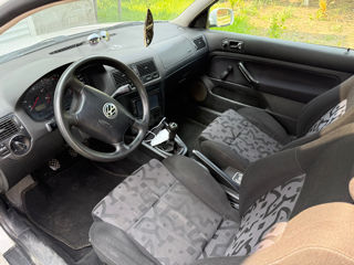 Volkswagen Golf foto 4