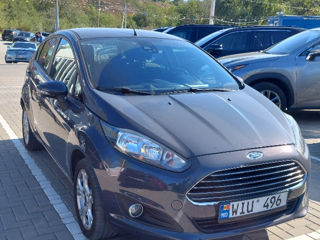 Ford Fiesta foto 3