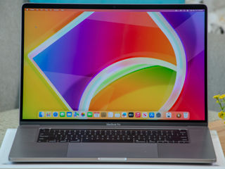 Macbook Pro 16 2021/ Core I7 9750H/ 16Gb Ram/ Radeon Pro 5300M/ 500Gb SSD/ 16" Retina/ 241Cycles!! foto 2